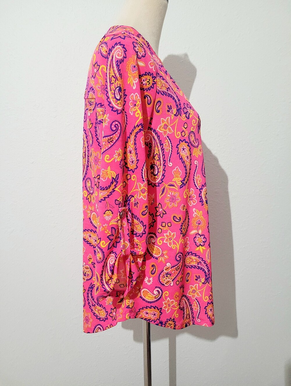 Dear Scarlett Pink Paisley Liquid Knit Tunic Top Small Roll Tab Sleeve Travel - Picture 4 of 11